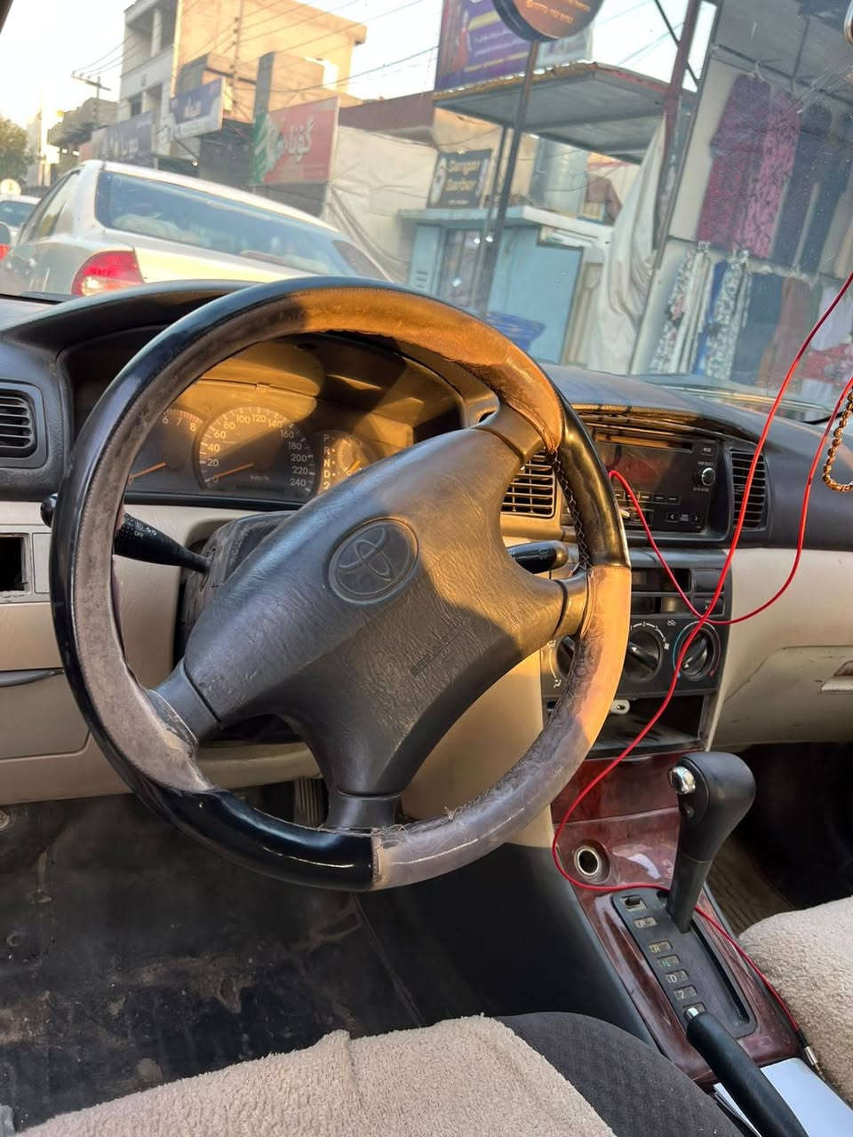 کرۆلای مۆدێل 2004 
تەنها $54 گەڵا قوفڵ 
بۆیاخ عامیش نیە بەڵام بە عام دەیفرۆشم 
مەکینە گەورە
سەنەوی تازەیە تاکو 2029 
شوێن کەلار . سموود
*********** كالار, السليمانية
