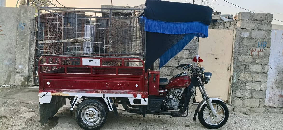 للبيع منفيس بيها ورمنيه جهزه السعر 850 وبيها مجال عنوان ايمن الرقم ***********
