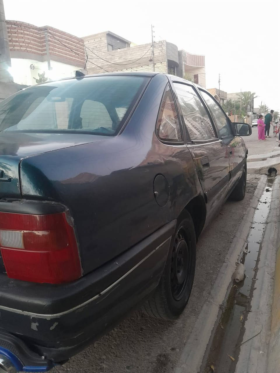 السلام عليكم اوبل فكترا رقم ديالى سنويه جديده هزه جديده حجم 16 مكينه جديده كير عادي تخم تاير باتري جديد كهربائيات كله شغله السعر 23 وبيها مجال 
***********

