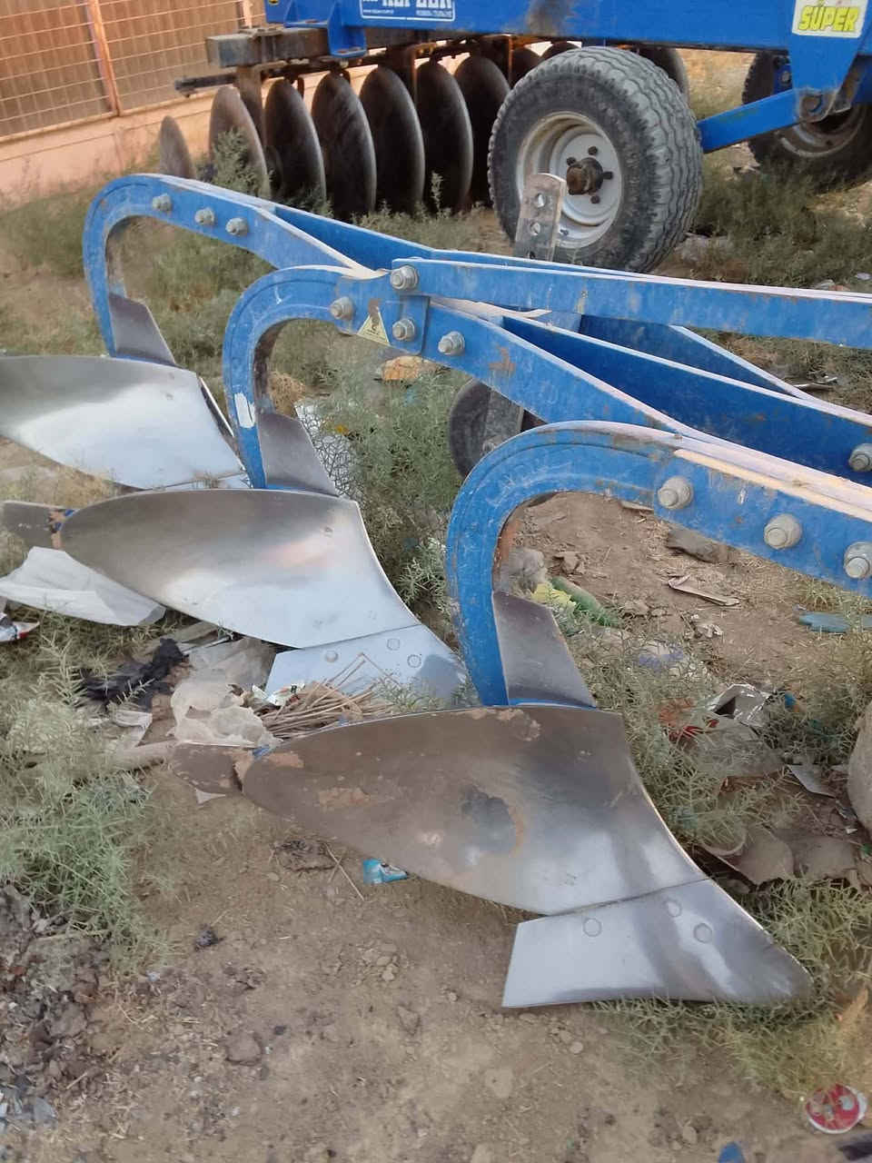 فدان رباعي للبيع مكان ديالى خان بني سعد مكلف بل نشر هاذه صاحب لفدان***********
