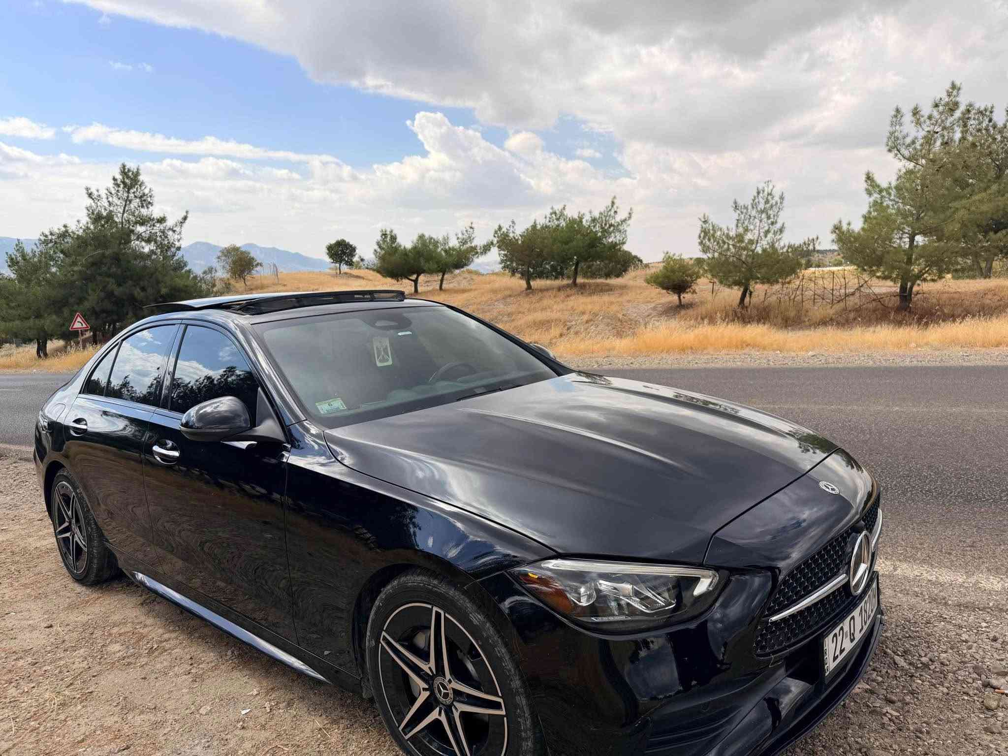 للبيع 
مرسيدس C300 Amg  
موديل 2023
محرك 2000تيربو
السيارة وارد أمريكي كلين تايتل بدون حادث 
عداد المسافة: ٤٦الف كيلو متر
تخم تاير جديد

السعر 348$ورقة وبي مجال بسيط

.
رقم صاحب السيارة 

فقط واتساب ***********

العنوان /بغداد /الدوره بغداد, العراق
