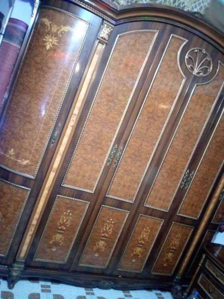 غرفه للبيع تضيفه ب 300

نص مكتوب في الصور:
- للأستفسار التواصل واتساب على الرقم *********** 6:38 م