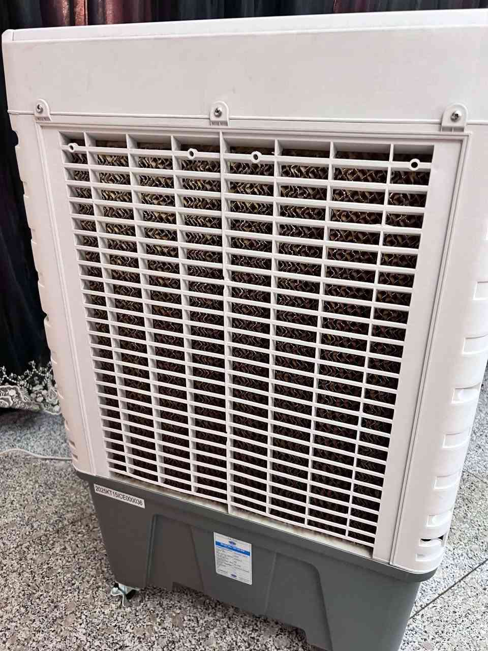 مبرده للبيع
سوبر امبريال اخذتها جديده صار شهر يريد يدزلي وتساب *********** اخذتها قبل شهر 160
