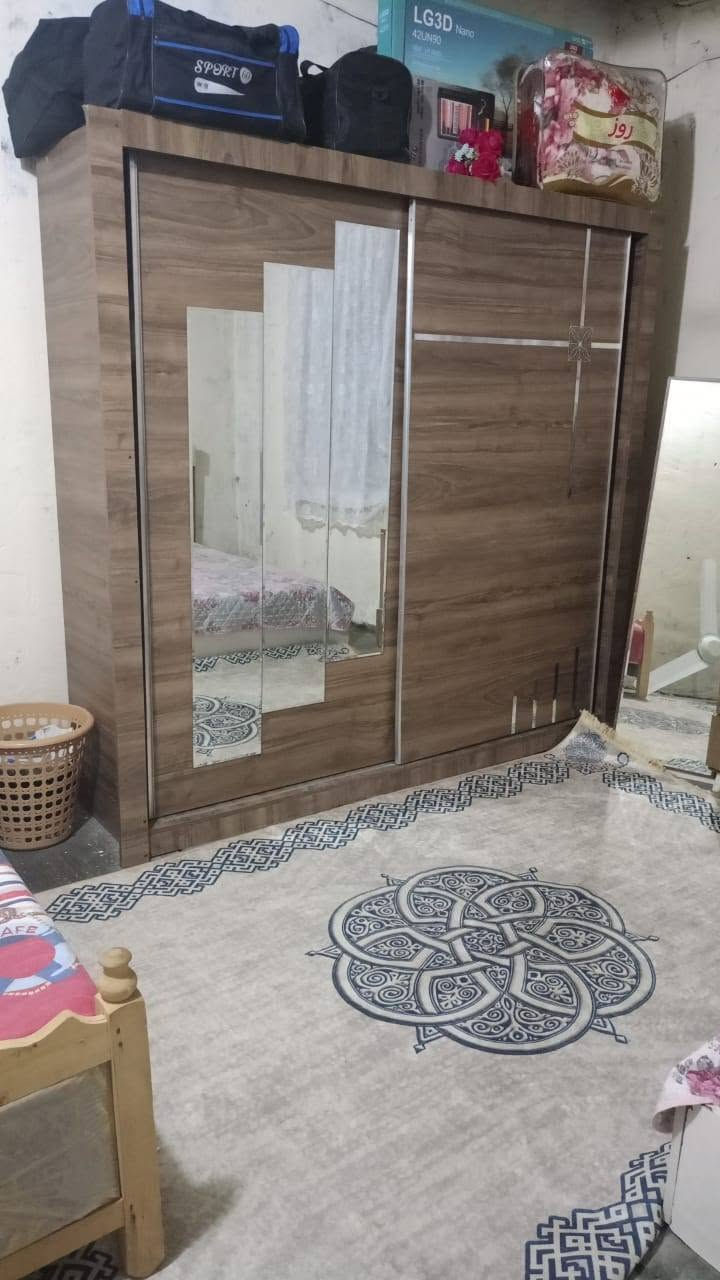 اثاث بيت كامل للبيع اي استفسار على الخاص او على رقم***********
