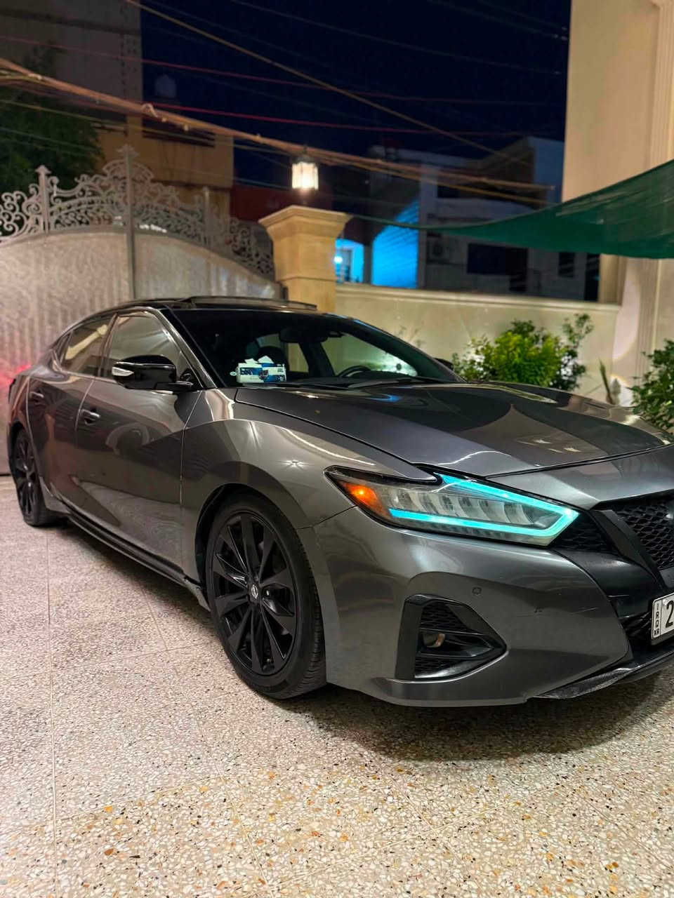 السلام عليكم للبيع او المراوس 🤎
نيسان مكسيما 2022 sr plus فول مواصفات 
محرك 6 سلندر 3500 🚀🚀
السياره حادثها بنيد وجاملغ فقط والسياره بيها كلير حزام رقم اربيل الجديد هزه جديده وسنويه جديده سياره جاهزه مابيها كل نقص كير مكينه تبريد كامله 
مواصفات السياره 
بانوراما 
بصمه 
شفتات ستيرن 
رادرات اماميه خلفيه جانبيه 
خمس كامرات 
تبريد قطعتين 
كشنات جلد 
كشنات كهرباء وخزن ميموري 
تحديد مسار توقف ذاتي 
تبريد وتدفئه كشنات 
دمام خلفي
3 مودات قياده 
ماوس تحكم شاشة 
لدات اماميه وخلفيه 
عليها اضافة شوته رياضي واكزوز 
وبعد بيها هوايه مواصفات 
رايدها '135 وبيها مجال تجي تشوف السياره وبيك خير وتدلل 
مكاني ناحية الزاب قرية اشريعه 
***********
