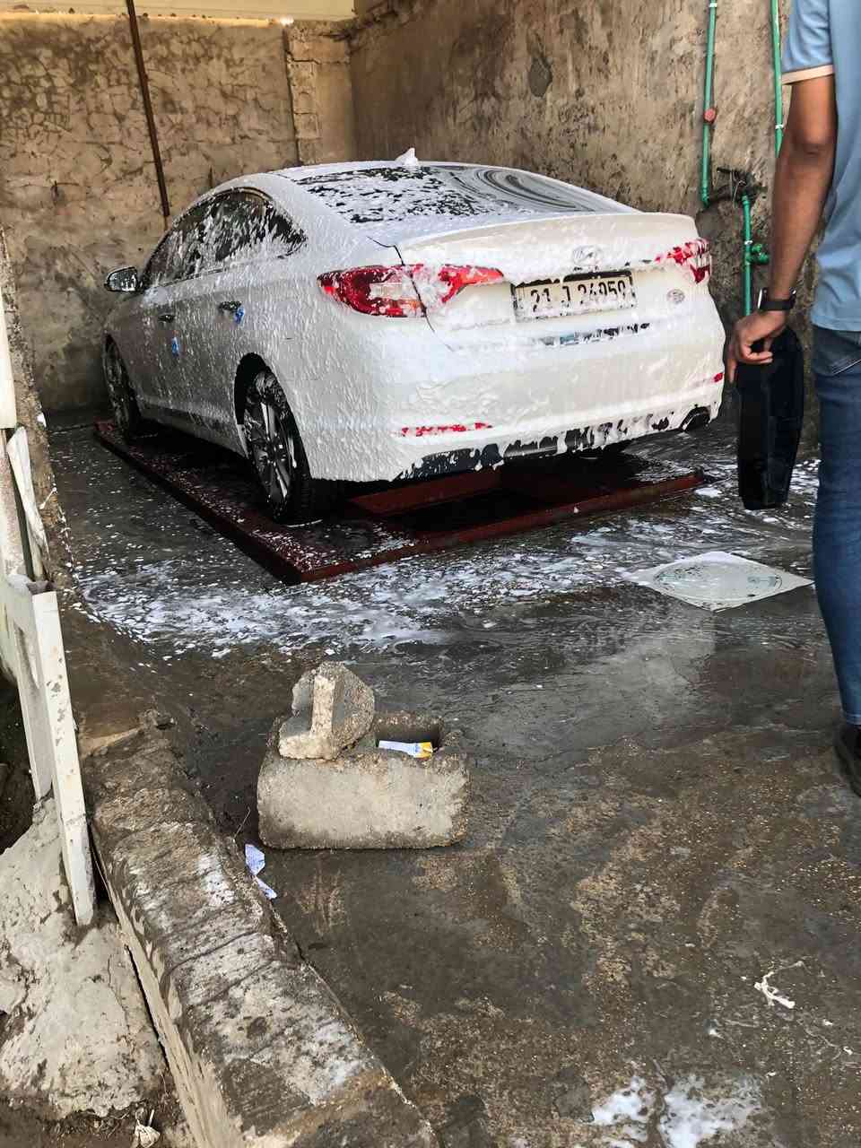 سوناتا ٢٠١٧ للبيع سياره قطعتين بنيد وجاملغ تبريد كير وكينه شركه مكان المحموديه سعر ١٠٨ وبيها مجال بغداد ***********
