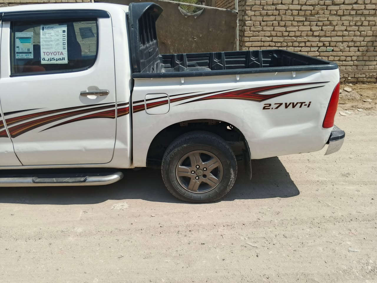 فلاونزه 2009 بيها اربع قطع جامعات اماميه وبنيد محرك بي تنقيص قليل تخم تاير رقم مثنى المكان الصويرة السعر 110بيها مجال قليل ***********..***********
