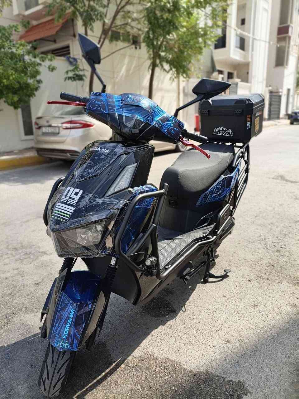 السلام عليكم.. من رخصت الادمن عندي موطور شحن للبيع
نوع ( سكنس فحل ) 
 شركه كوريا مار
موديل ((2026)) 
دراجه عل فحص عل ضمان 
مستخدم شي قليل بعدة جديد 
((بطاريات عل فحص)) 
كهريائيات كلهة شغالة وعل فحص 
 سرعتة (99) حقيقي 
لايت زنون عالي ناصي (نظام R) بك)(ومثبت سرعة) منفذ USP 
السعر (725 ) بي مجال 
المكان داخل الرمادي ***********
