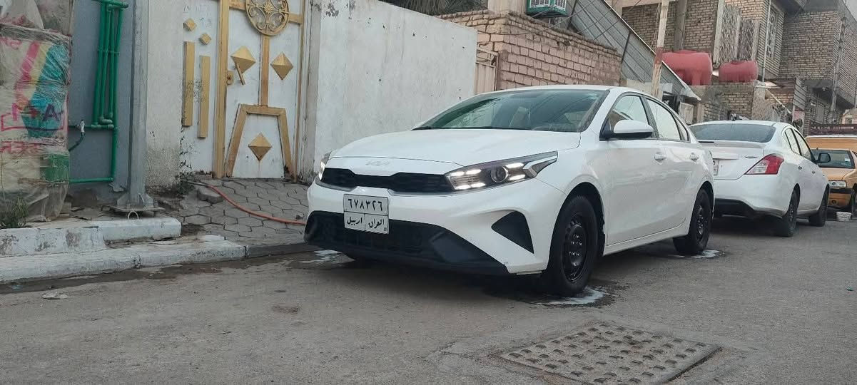 سيراتو موديل 22 خليجي مكفولة كفاله عامه تبريد قطعتين كامرة حساس خلفي محرك 1600 رقم اربيل  بيه شخوط بلباب الخلف السائق وبارد قليل جوه قبق البانزين السعر 140 وبيه مجال مكاني النجف ***********
سيراتو موديل 22 خليجي مكفولة كفاله عامه تبريد قطعتين كامرة حساس خلفي محرك 1600 رقم اربيل  بيه شخوط بلباب الخلف السائق وبارد قليل جوه قبق البانزين السعر 140 وبيه مجال مكاني النجف ***********
