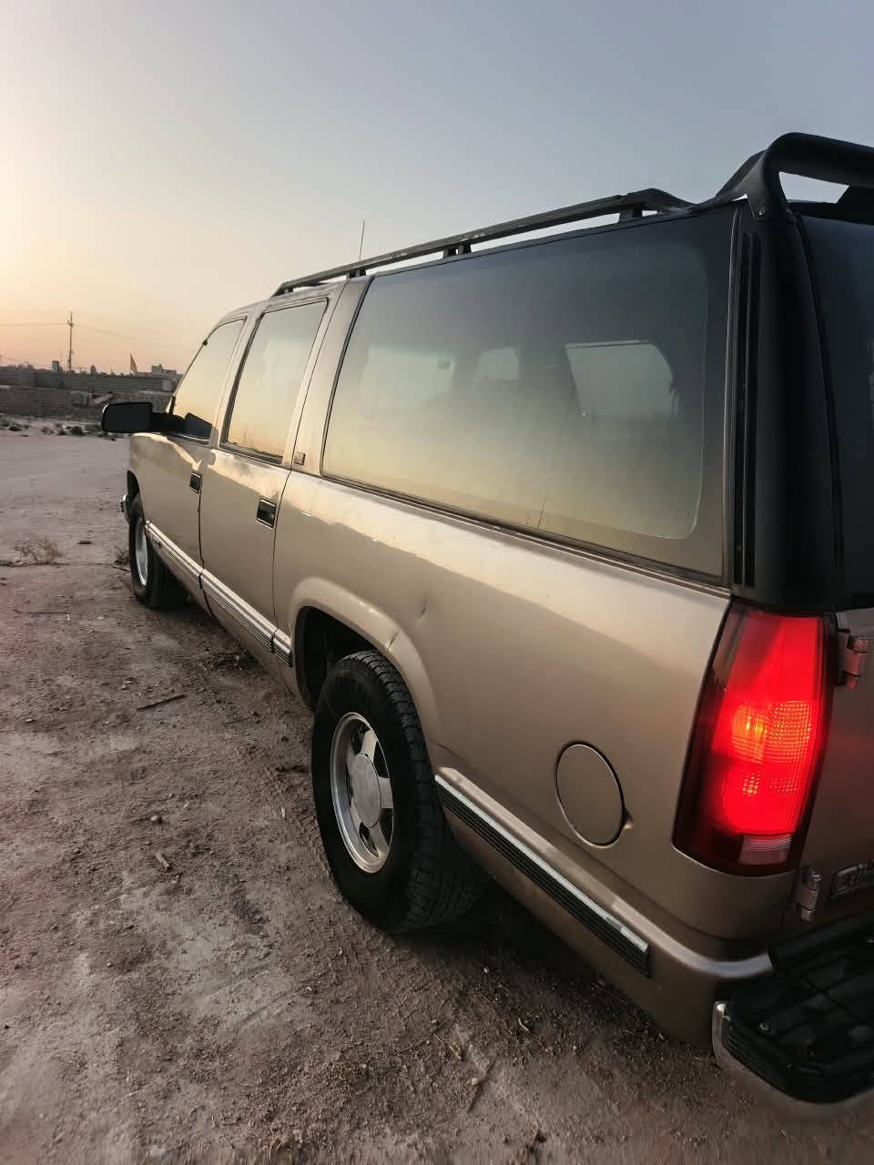 السلام عليكم جمسي موديل 1993. مكينه 3500
كير 700  رقم بغداد بسمي مشروع وطني شرط التحويل

سيارة كفالة من الكص والنقل والضربة صبغ جمالية فقط

العنوان البصرة خور الزبير السعر 35 بيها مجال 

لاستفسار ***********
