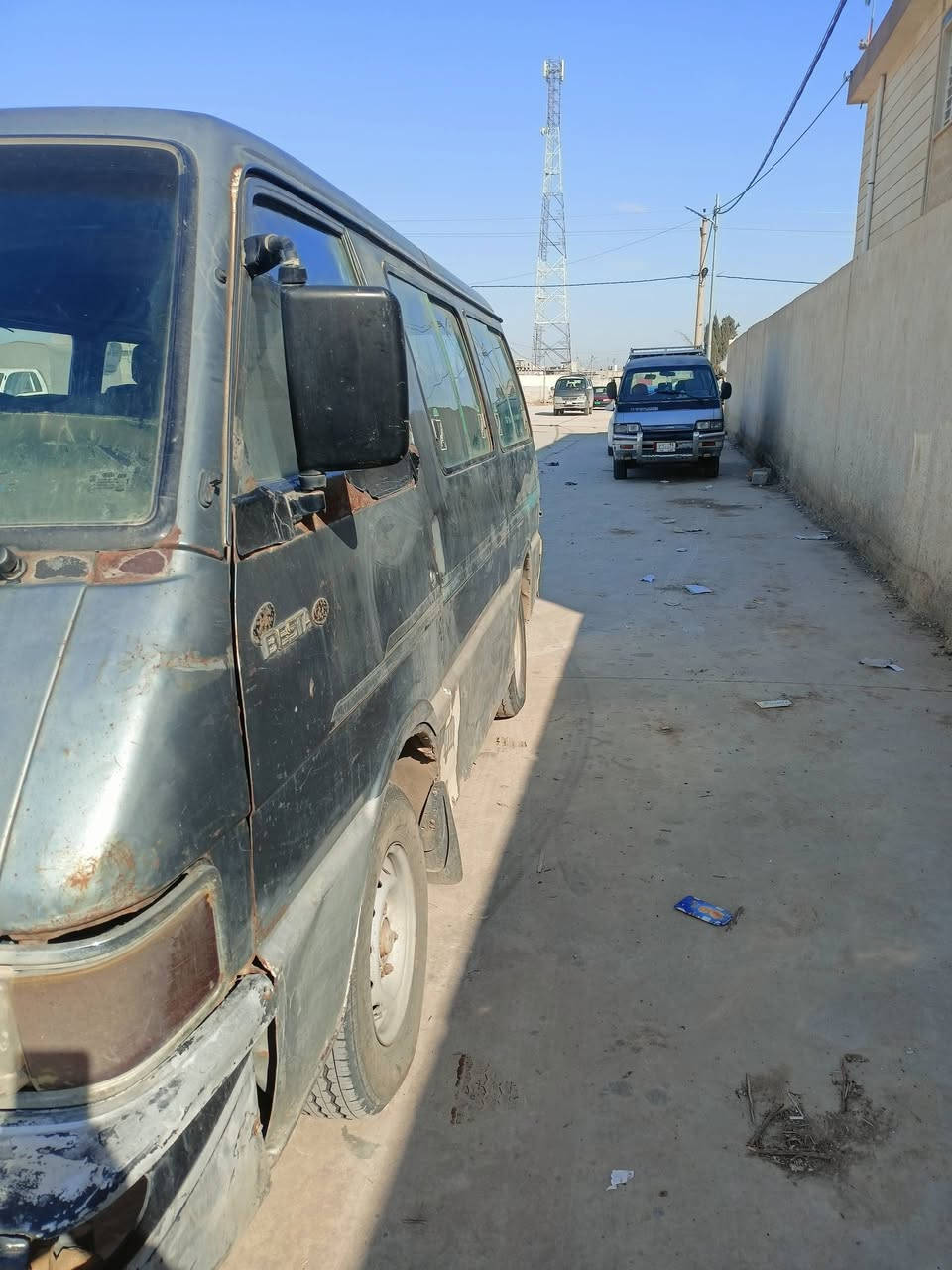 السلام عليكم كيا بسته للبيع گير ومحرك شرط السعر 22 وبيها مجال ***********
