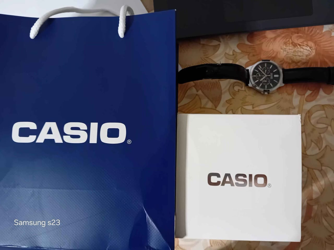 للبيع – ساعة CASIO أصلية ⌚

ساعة CASIO أصلية موديل MTP-V300L-1AUDF، بحالة نظيفة جداً واستعمال خفيف.

✅ أصلية ومضمونة
✅ معها العلبة والكارتون والكتالوج
✅ كفالة موجودة
✅ ستانلس ستيل
✅ مقاومة للماء
✅ سير جلد أسود
✅ كرونوغراف
💰 السعر: 100,000 دينار عراقي فقط

📦 يتوفر توصيل
للحجز راسلنا واتس*********** أربيل, العراق
