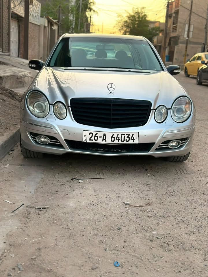 :
🔥 للبيع مرسيدس E500 W211 Avantgarde موديل 2003 🔥

E500 أفانجارد، V8 سعة 5.0
سيارة مرتبة و نظيفة ومصرورف عليها ، واللي يعرف الـE500 يعرف قيمتها.

🔸 المكينة والكير كفالة
🔸 حدادية زينة جداً
🔸 السيارة ما بيها أي نقص
🔸 داخلية جلد
🔸 كراسي كهرباء
🔸 تدفئة كراسي
🔸 مرايات شفط كهرباء
🔸 مواصفات أفانجارد كاملة
🔸 جاهزة للاستخدام وما تحتاج صرف

السيارة للّي يدور E500 نظيفة ومرتبة،.
💰 السعر: 125 ورقة
📍 النهضة: بغداد
📞 للتواصل: ***********

