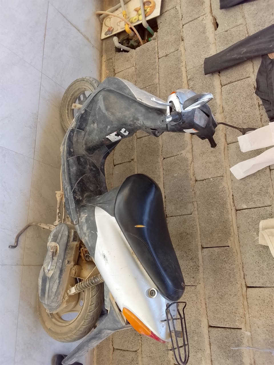 دراجه ذبانه البيع مجفتا نقصها شوتا أبيعها كومت حديد يشغل ويأخذها وبعد لايرجعلي يكلي ماتفيدني نهايتها 130 الرقم ***********
