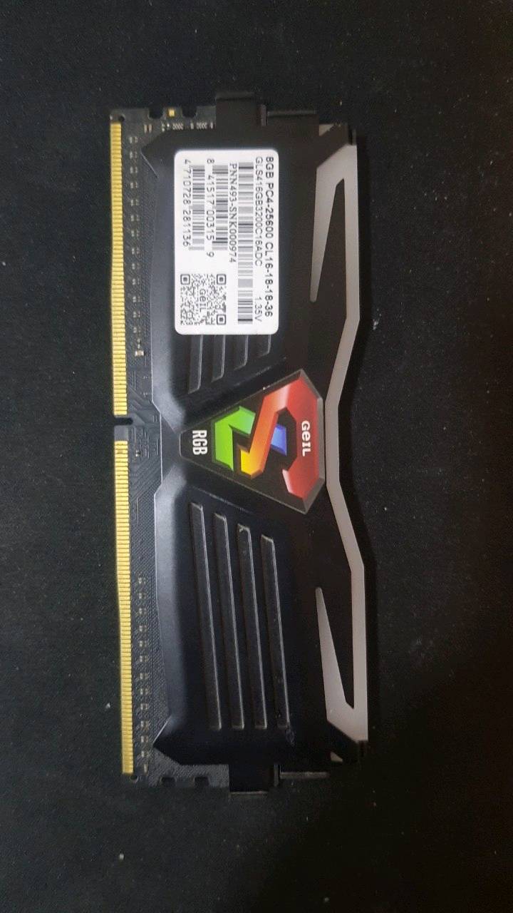 رامات ٨جيجا • DDR4 ٣٢٠٠ • GEIL
