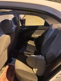 عندي سياره كيا بيجاس موديل 23 ماشيه 18 الف بيها طخات من صفه ضربه بسيطه...