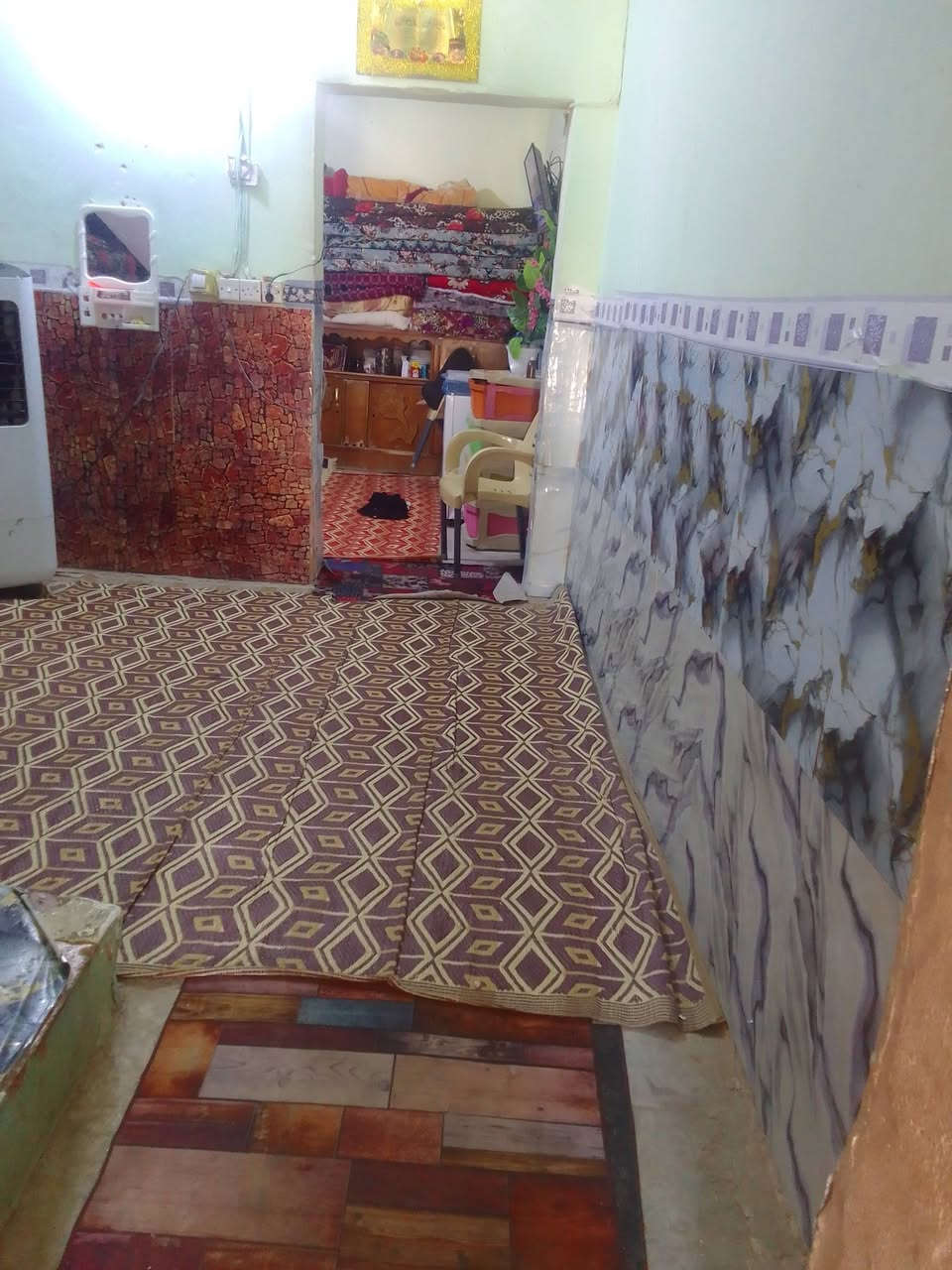 سلام  عليكم بيت للبيع عقد زراعي 100متر غرفه صاله ومطبخ 2صحيات طارمه سيراميك مكان نجف ابو صخير حي رمضان شارع صيدليه  شارع على حي رمضان شارع مقرنص سعر 14وبي مجال لطيبين رقم رصيد ***********
واتساب ***********
