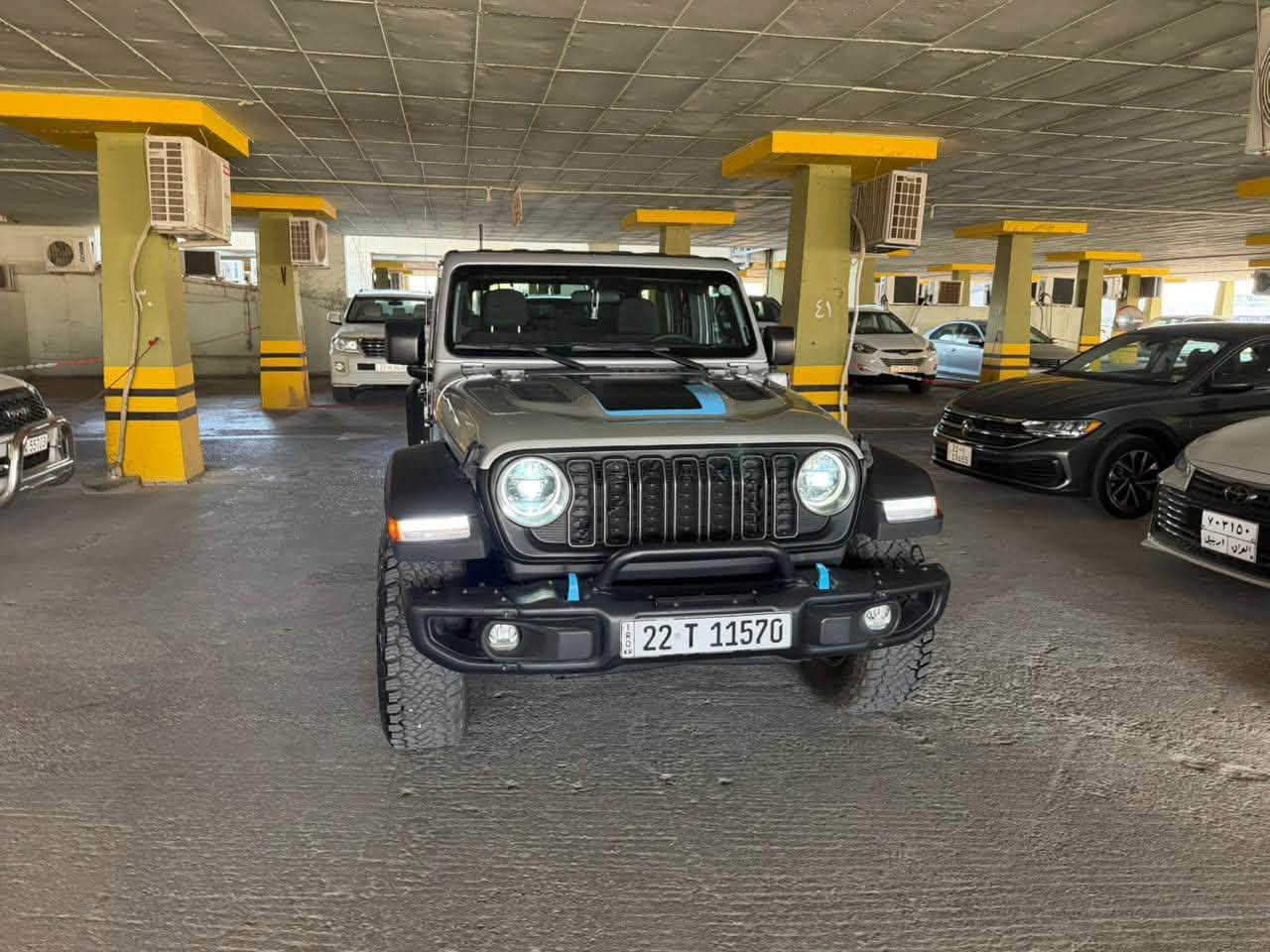 السلام عليكم جيب رانكلر ويلز 4Xe 2023  وارد امريكي
حجم المكينه : 2000 تيربو + هايبرد + هجين شحن منزلي

قوة حصان 375 🐎

المسافه المقطوعه 44الف ميل       

الحادث كلش بسيط ١ قطعة فقط بوند مبدل بدون صبغ 

إرباكات كلها سليم

اشتريت له طاقم طايرات جديدة اصلية  

#المواصفات 

1.قماره فايبر تتفصخ صير كشف

2.بصمه 

3.لوكير

4.كشافات عدسه

5.لون مميز 

6.شحن خارجي

7. شاشه

8. دمام خلفي

9.كامرا
 

سعرها 275$ ورقة 

سعرها مناسب شراي اتصل وبيك خير وتدلل 

تفاصيل اكثر هذا رقمي*********** 

مكاني اربيل

بيع فقط
