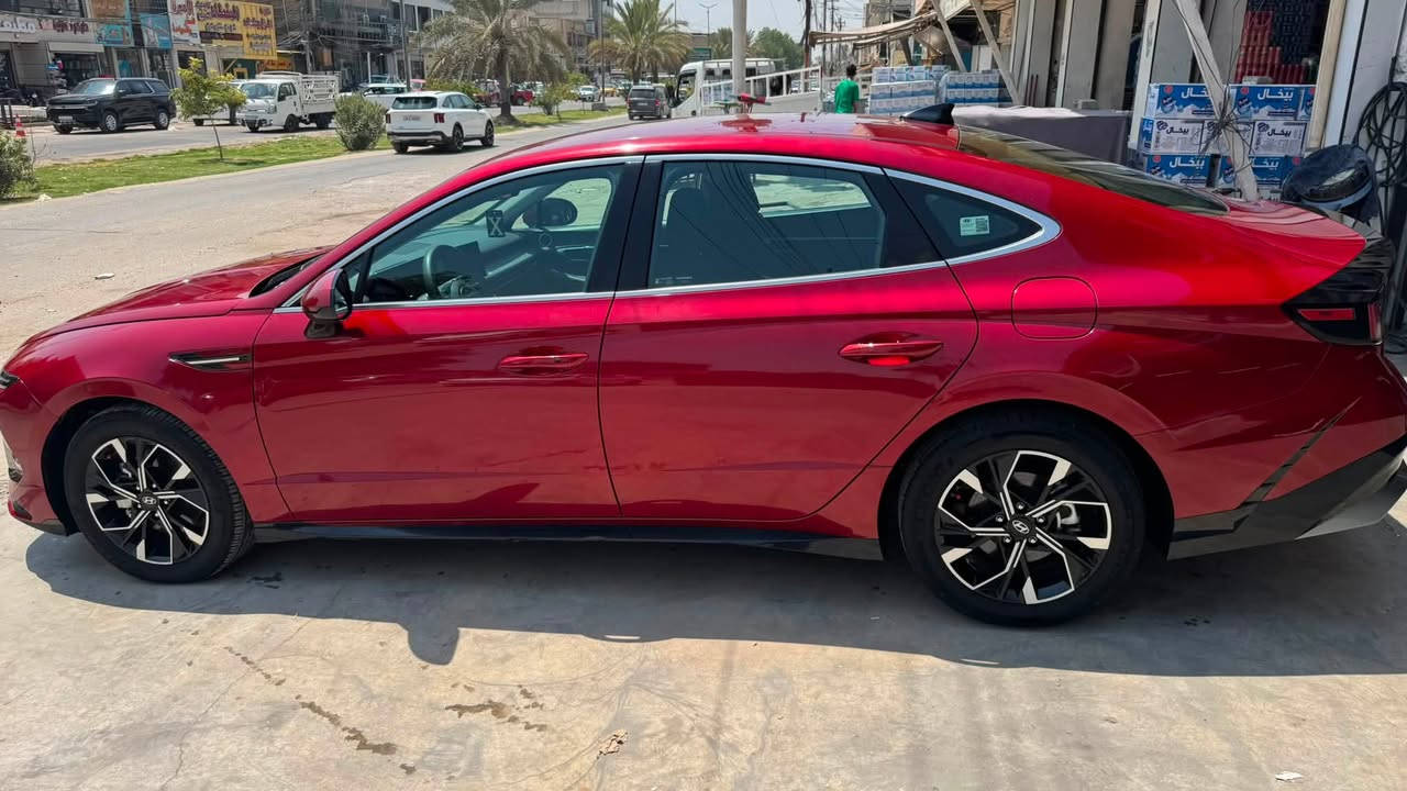 هونداي (سوناتا )
موديل 2024 
ماشيه34 mi
مواصفات ل SEL المعروفه 
تجي فول مواصفات ماعدا الفتحه والكشنات الجلد 
الحادث جاملغ وبنيد( بدون دواخل لا شواصي لا لغود حته الراديتر الاصليه مالتها ) السونار مرفق مع الصور
(بدون ايرباك )ولا كلوب بلدشبول
السياره جاهزه من كلشي بدون نقص 
بدون رقم تترقم جميع المحافظات 
مكان السياره حله شارع 60 
***********
السعر 176$
