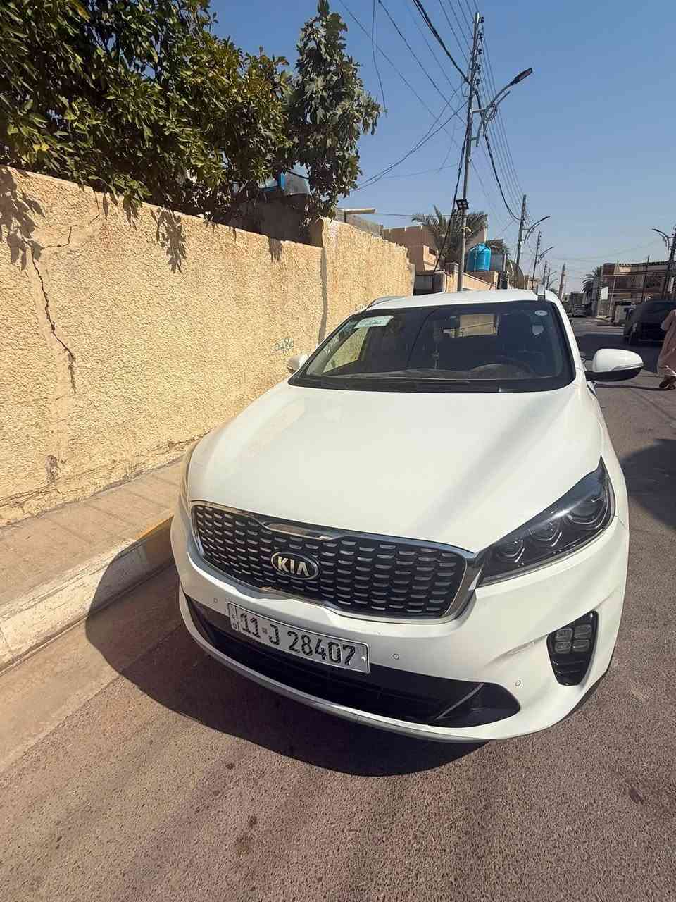 🔱سورنتو ٢٠١٩ خليجي
رقم بغداد مشروع وطني / انكليزي

🛑 لون ابيض 
⭕️ سلندر ٧ راكب 
⭕️فوووووول مواصفات بدون فتحة 
⭕️بصمتين: تشغيل وتقفيل 
⭕️بردات خلفية اصلية 
⭕️الباب الخلفي كهربا
⭕️نظام ايكو ادرايف 
⭕️كشنات جلد اصلي لونين
⭕️كشنات ٢ كهرباء
⭕️شاشة كبيرة اندرويد 
⭕️جي : بي: اس : خرائط طرق 
⭕️كامرة خلفية
⭕️حساس امامي وخلفي 
⭕️مري شفط مع القفل 
⭕️تحكم استيرن فول 
⭕️حاكية : ابلوتوث: اوكس 
⭕️كيجات السرعة زئبقية 
⭕️شاشة الدشبول الكترونية 
⭕️نظام ايكو درايف 
⭕️نظام سبورت ورياضي وعادي 
⭕️تبريد ابيانو لمس 
⭕️تبريد ٣ قطع ثلج 
⭕️اضواء ترحيب بليدات 
⭕️علامة سورنتو بلدوسة 
⭕️لد امامي وخلفي 
⭕️لايت زنون اصلي 
⭕️اشاير بلمري 
⭕️يدات نيكل اصلي 
⭕️ويل اكروم ١٩
⭕️تخم تاير جديد لك 
⭕️ماشية ١١٥ اصلي 
⚠️كير ومكينة وصدر وحدادية وتبريد كفالة عامة 
بدون ضربة وتبديل  وبارد  
🔱سيارة جديدة ومال بيت مابية اي نقص 🔱
كتلوكات الشركة موجودات البصمة الثانية ممستخدمة 
الرقم الدولي الجديد  هزة جديدة  سنوية جديدة بسمي 

السعر ( ٢٧.٠٠٠) سبعة وعشرون الف دولار ⚠️

رقم هاتـف : *********** 
مكان السيارة ( الانبار - الفلوجة )
