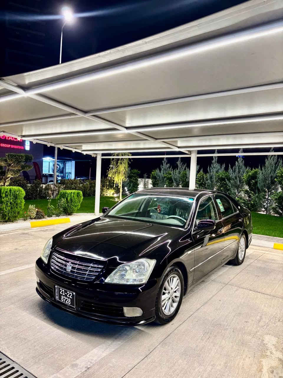 شاهینە مووس ١٨٢ • كاميرا • شاشة كبيرة