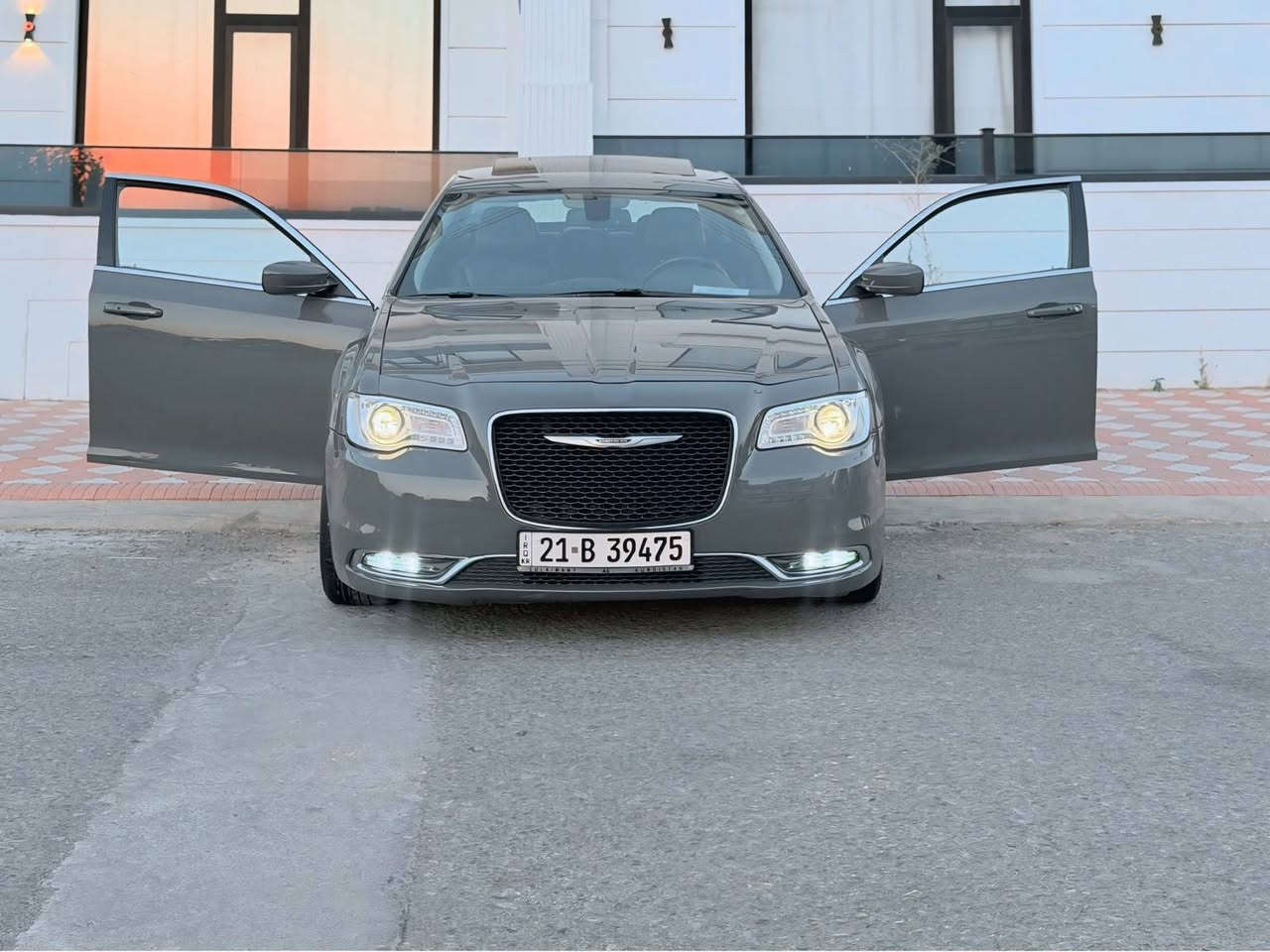 السلام عليكم
مرخصت الادمن اوبامه 2019 امريكي اكلين تايتل كفاله عامه  
الون لمرغوب اسمنتي فول مواصفات 1/1 ماشيه 50 الف
السياره بحالت الوكاله مناقصه اي شي رقم سليمانيه بسمي 
السعر 245 
*********** واتساب واتصال
