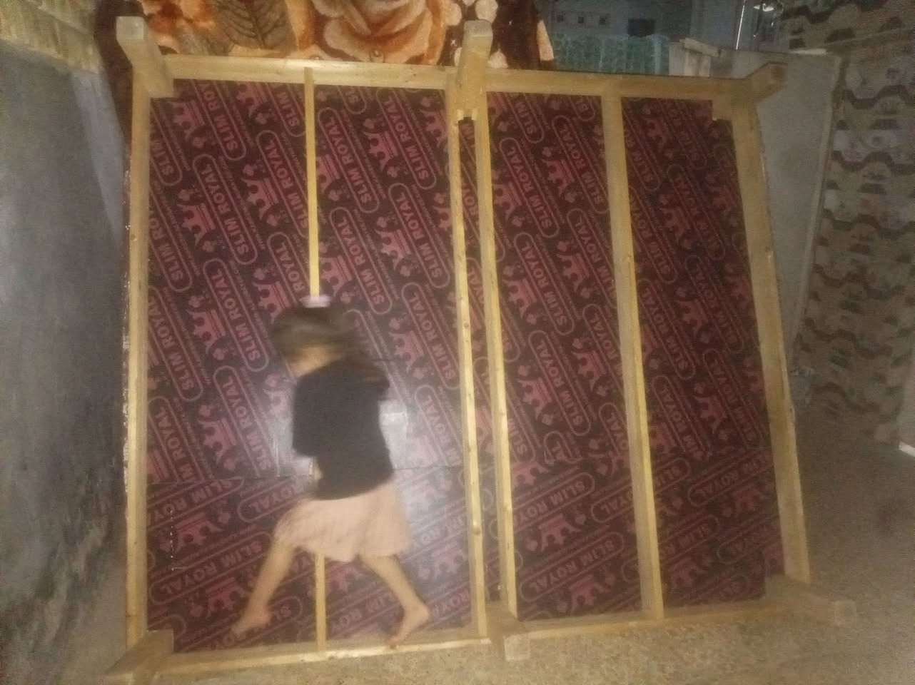 سرير • جديدة • ما بيها كسر
