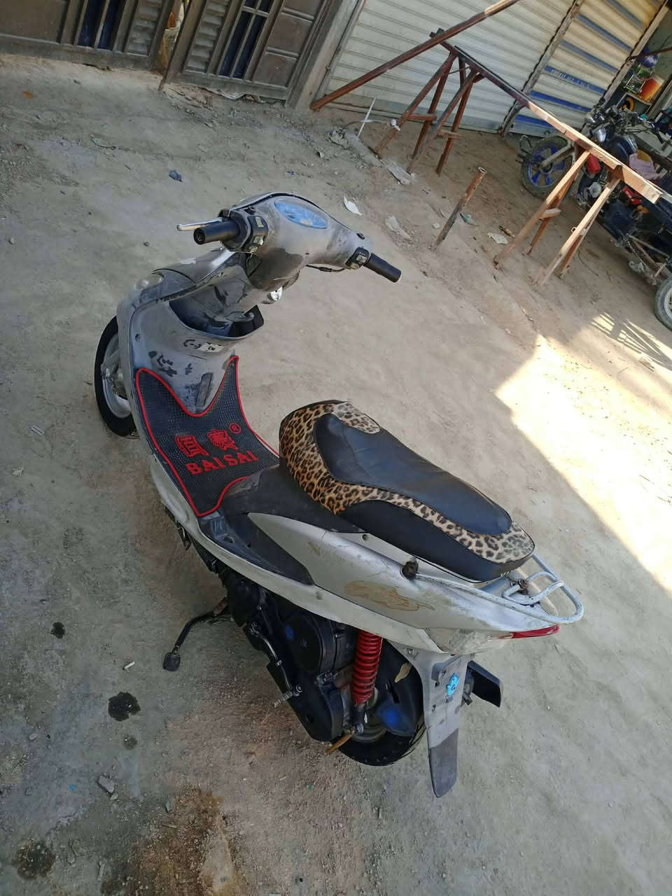 ماكس منغولي سلف هندر كهربائيات كلهه شغاله مكينه ما مفتوحه ناعمه متسمع صوت الهه جاهزه من  كلشي كفرات ختم واحد ويه المكينه الحله شارع 80 السعر 550 //***********
