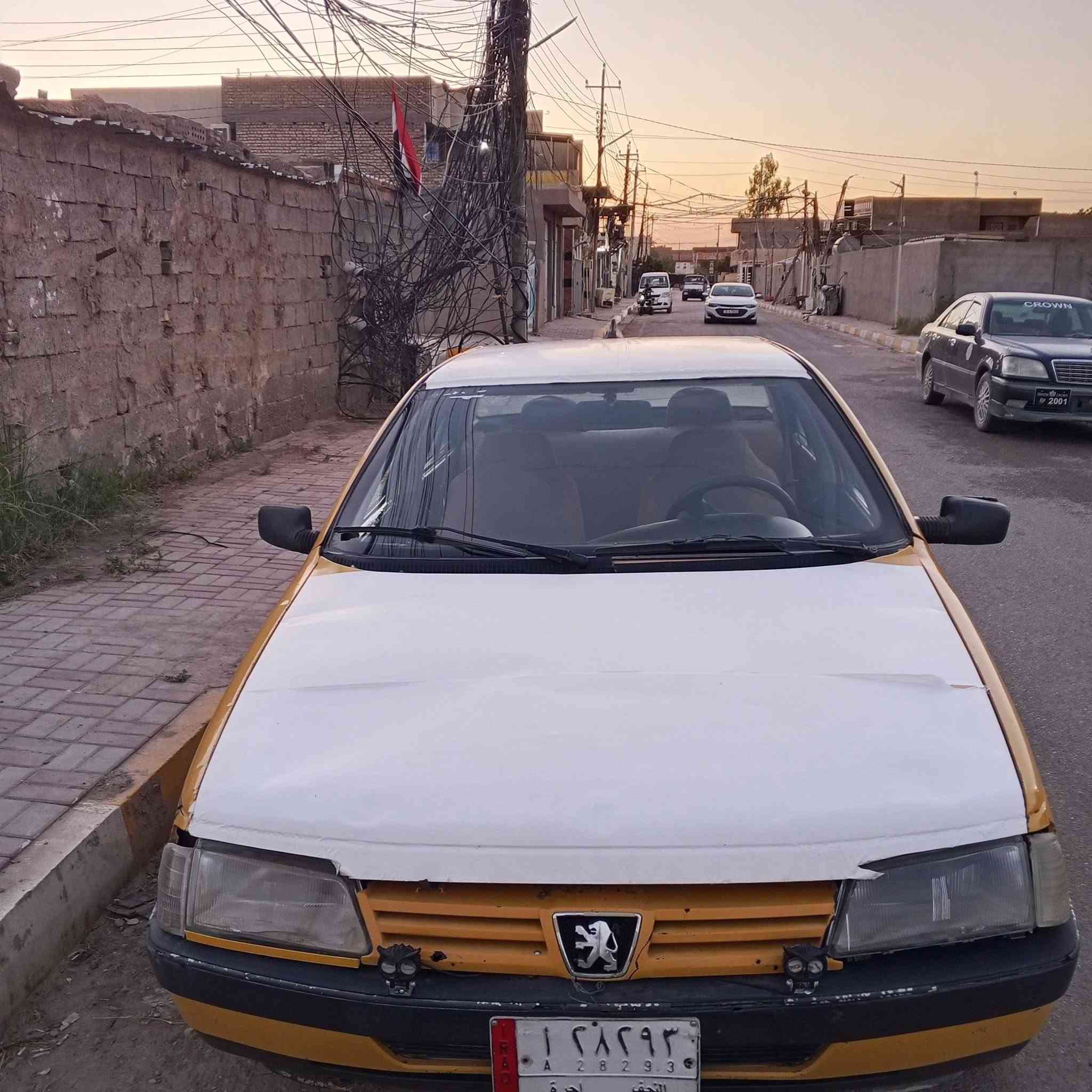 سلام عليكم بيجو موديل روى، 2009 حديده  للبيع سياره خير من الله  سعر 12 وبيها مجال قليل حك الجيه مكانه دجيل ***********

نص مكتوب في الصور:
- 2010