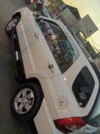 سبورتاج ٢٠٠٩ • ابيض • بدون بطاقة