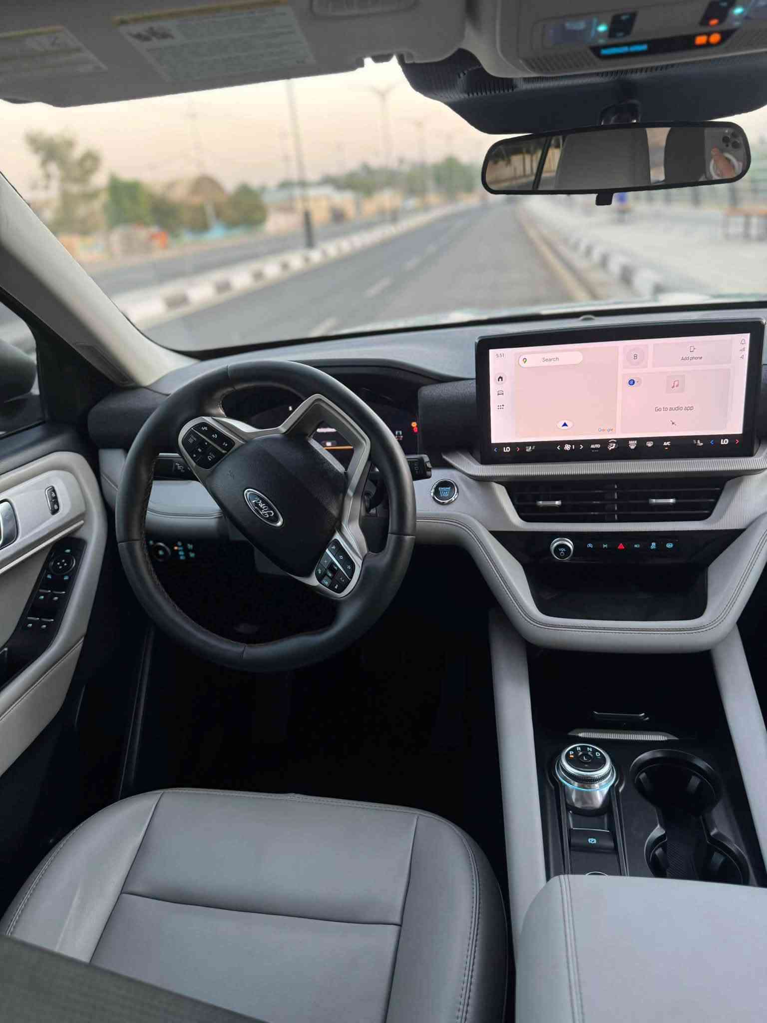 🚘 للبيع فقط | بدون مراوس
🔥 فورد إكسبلورر 2025 – الشكل الجديد 🔥
🇺🇸 وارد أمريكي
🎨 اللون: سموك الجديد
⚙️ محرك 4 سلندر 2.3 توربو
⭐ المواصفات: Active
🪑 داخلية جلد بيجي كشنات vip ٧ راكب

✅ بدون صبغ بدون تبديل
✅ بدون إيرباك
✅ بجم خلفي كبس
✅ فقط  باردة بسيطة بالصندوق
✅ ماشي فقط 4 ميل — يعني **زيرو **
🔢 رقم كاتي، يترقم شمالي

📍 المكان: ديالى – خانقين
📋 رقم الشاصي مرفق بالصور

📞 ************* **
تحياتي 🌹
