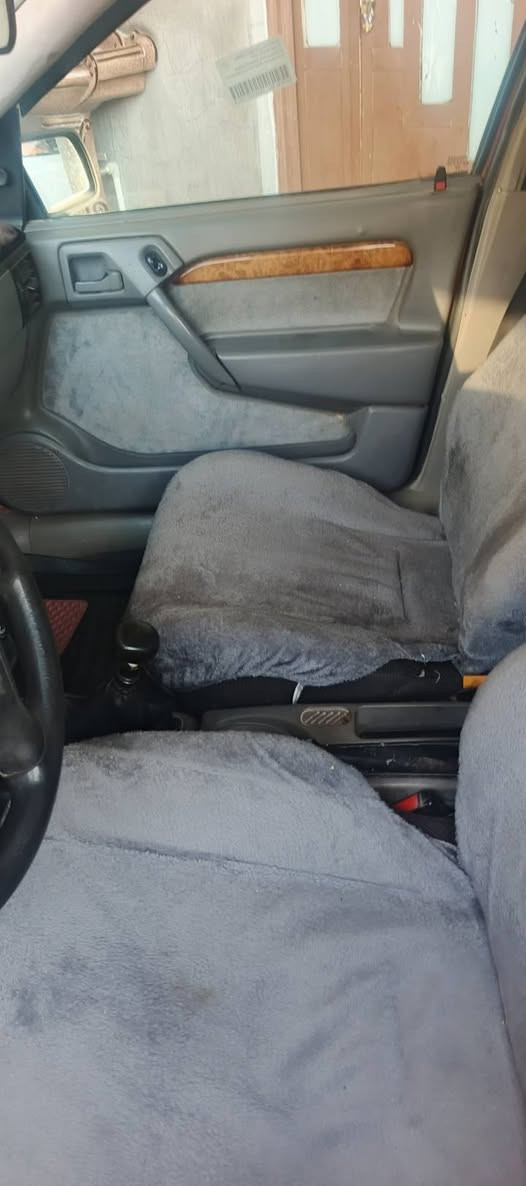 لبیع اوبل موديل 91 امعمر علا 95محرك ١٨بي بغار سهنويه منتهي سارله سنه كاربايات كامل شخال تايرات زين سياره حلوه كدام عين بيه كؤبؤن بانزين مكان كركوك سعر ٣٨بيمجا قليل ***********
