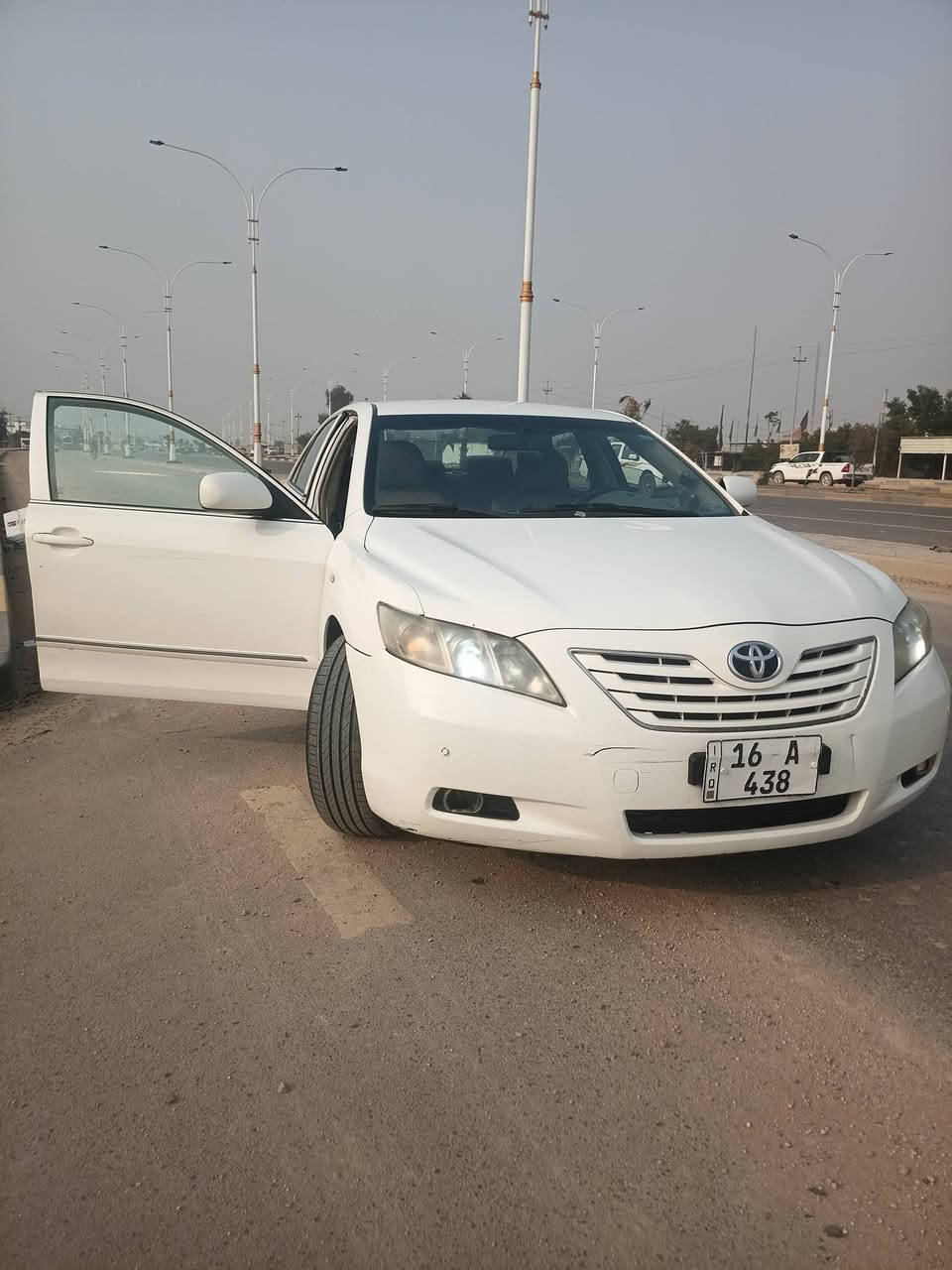 السلام عليكم 
كامري خليجي 2008 للبيع
الموديل: 2008 مواصفات GLX
الحالة: مكفولة (عام من الضربة والصبغ والمعجون)
المحرك: بحالة ممتازة وبشرط الفحص
التبريد: شغال وبحالة ممتازة
التخم إطارات: جديد
الحدادية جديدة كاملة
السنوية/الأوراق: كاملة ومكفولة، تحويل مباشر
السيارة جاهزة للبيع وما تحتاج أي مصاريف، شغل وتوكل على الله. ورقم مميز 
مكان التواجد: [السماوة]
السعر:[125]
للتواصل والاتصال: [***********]
