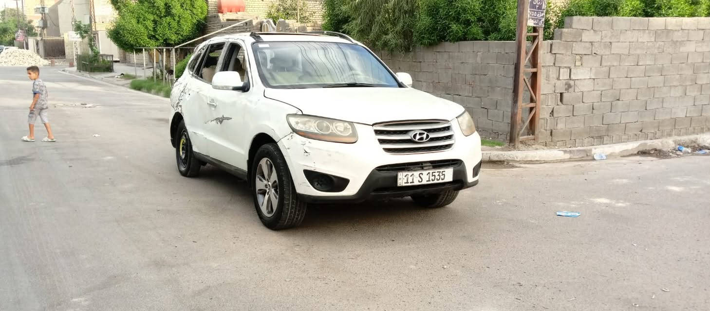 سلام عليكم لبيع سنتافيه ٢٠١٢ رقم بغداد نكليزي تحويل مباشر خليجي ٦سلندرعله حادثهه شغاله وتمشي سعرهه ٦٨ مكان سياره بغداد استفسار ***********/***********
