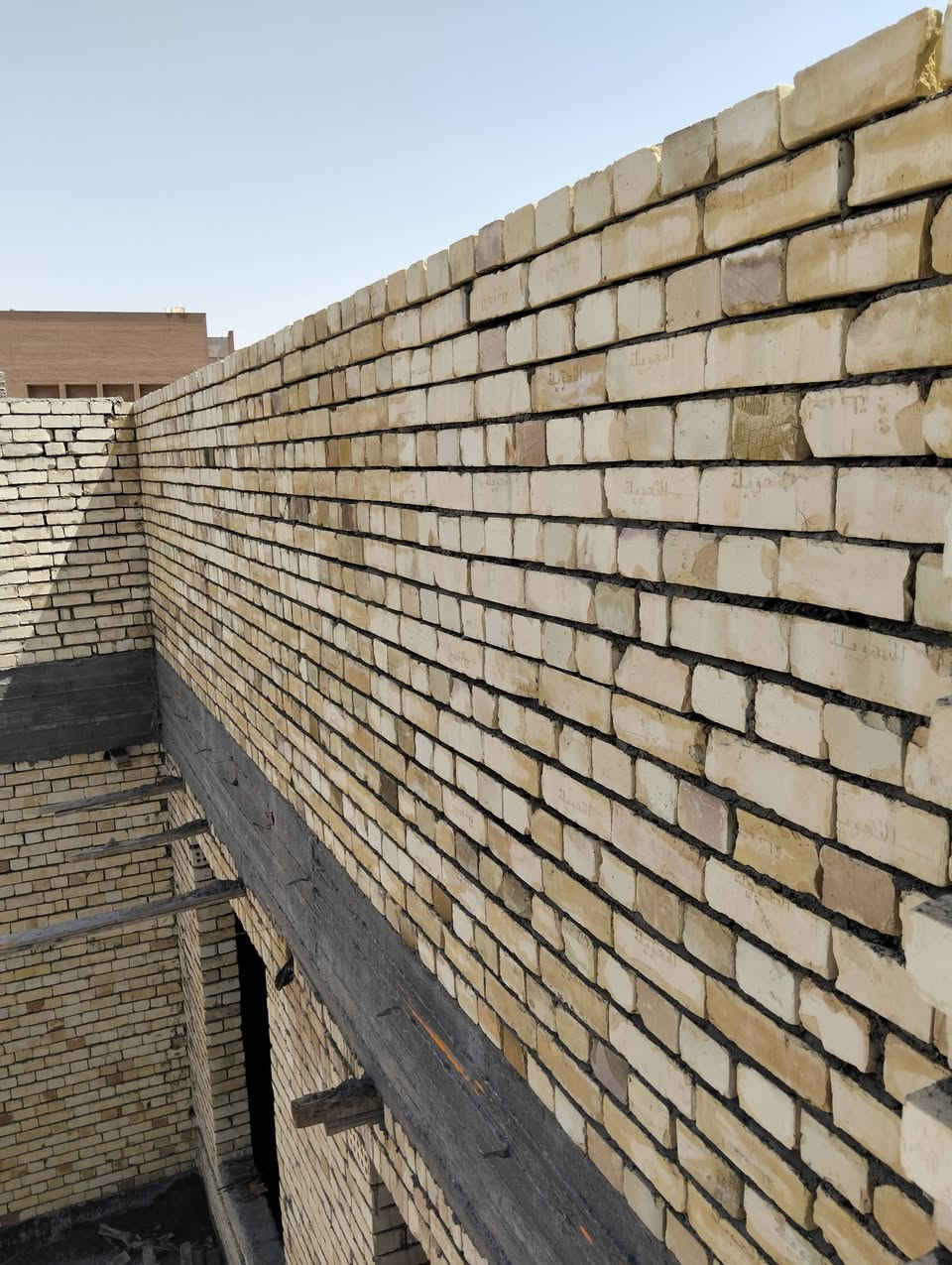 خلفه بناء متفرغ شغل درجه اولا استلام مهندس  اسعاره مناسبة  مكاني كربلا العده شغل هاذا رقمي وبي خير ويدلل*********** بي واتساب
