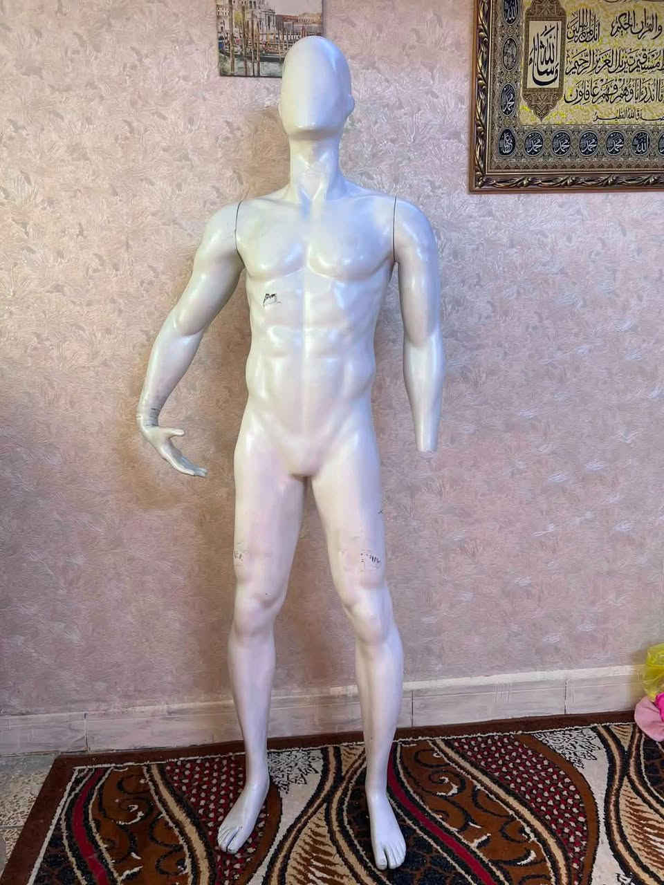 السلام عليكم اغراض مستعمله للبيع استعمال جداً قليل كلشي وسعره مكانهم الاعظمية للاستفسار ***********
