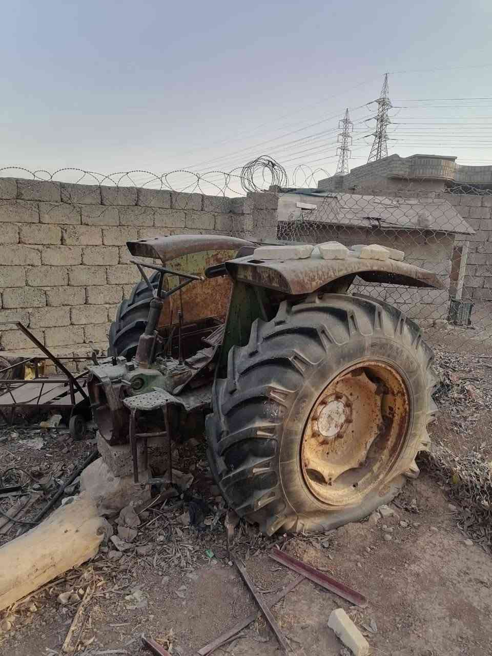 للبيع جونديل قديم مكان مو صل قوسيات بدون مكينه غيرمتوجد على فيس ،***********
***********
