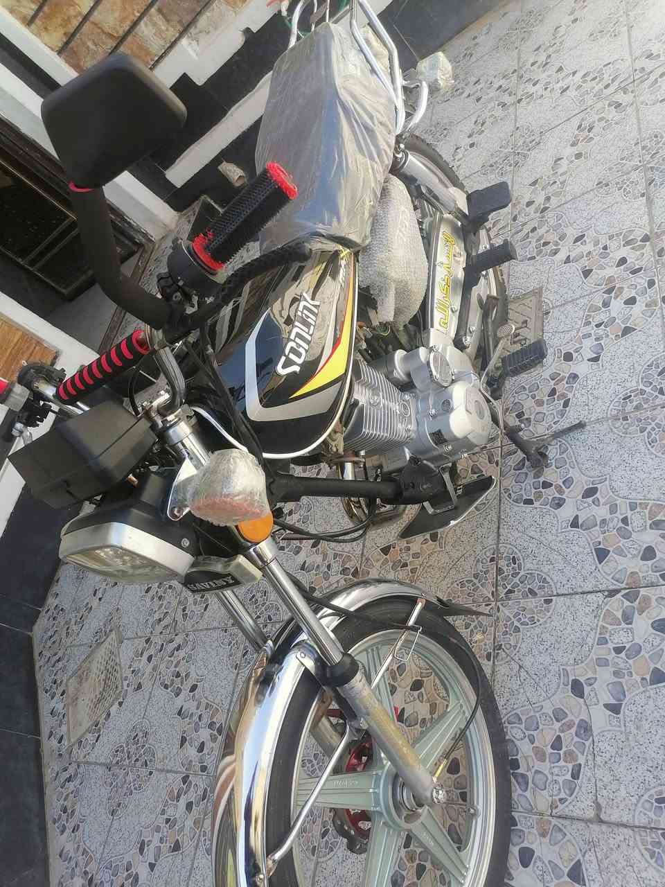 دراجه سيفان موديل 21 دراجه جديده مكينه شرط مامدود عليهه سبانه منفيس أصلي السعر 650 مكاني الصقلاويه ***********
