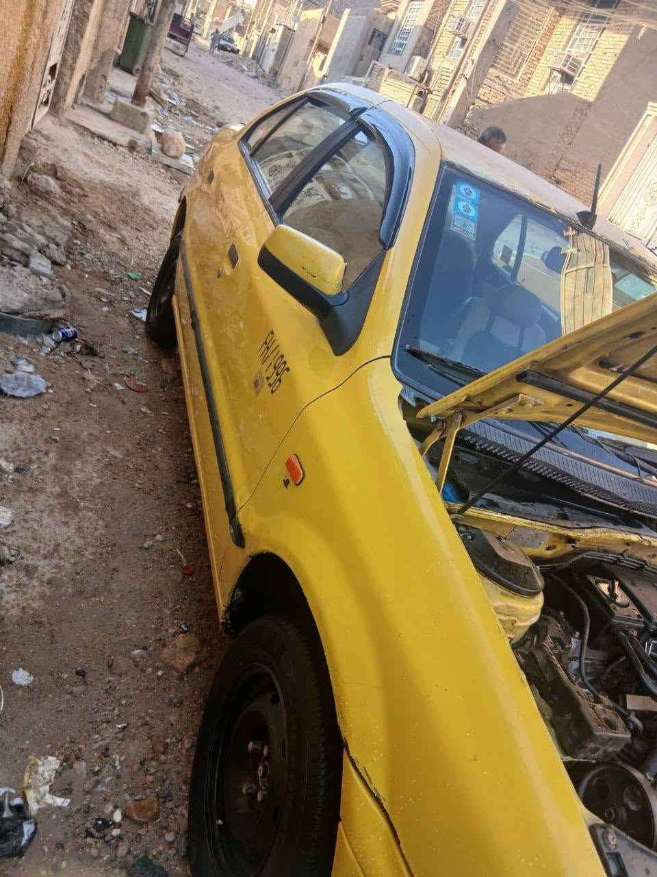 السلام عليكم سياره سمند مديل 2009خير من الله حداديه  جديده كير مكينه وكير  خير من الله يعني كلش حلوات كشره ببلاديه بس بباب السايق بيه طخه مو قويه وما شاده  بسمي سياره مصفره هيئه وغرامات مصفره هزه جديده السعر 24 مكاني بغداد حي النصر رقمي ‏‪***********‬‏
