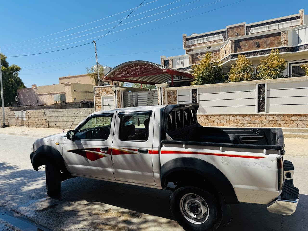 السلام عليكم 
 نيسان دبل قمارة للبيع
٢٠١٢ جاهزة نقص ما بيها 
***********
