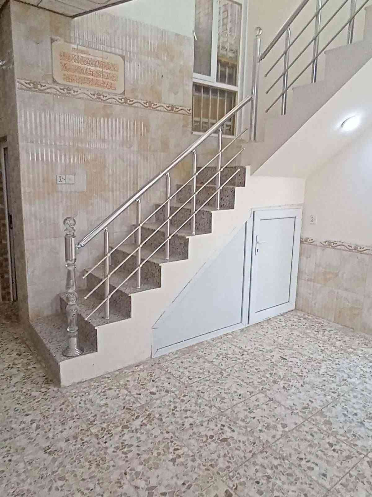 🏠 دار للبيع - حي الفرات

📍 العنوان: الديوانية - حي الفرات - قرب أسواق الجوهرة - موقع ممتاز وخدمات كاملة

📐 المساحة: 138 متر

📋 التفاصيل:
• غرفتين نوم • صالتين • مطبخ • استقبال ضيوف • مجموعة صحيات داخل + خارج 
الدار بناء نظيف وجاهز للسكن، منطقة هادئة ومخدومة بالكامل (ماء - كهرباء - مجاري - تبليط).

السعر والاستفسار على الخاص

للتواصل والاستفسار: ***********
مكتب البروج المشيدة للعقار

#الديوانية #عقارات_الديوانية #دور_للبيع #حي_الفرات #البروج_المشيدة_للعقار
