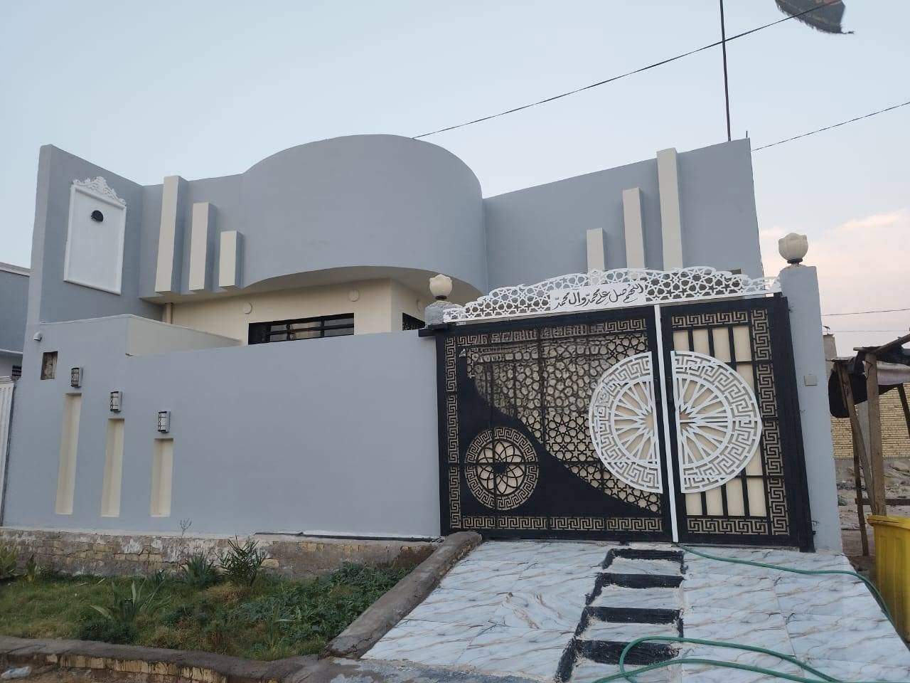 يالله بيت البيع المساحه 200متر حي النداء مجمع بيتي الثاني بلوك 71سند حر ثاني عرصه عن شارع 60مال سياج المزرعه شارع 12شغل جناي طابق واحد السعر مناسب خاص ***********
