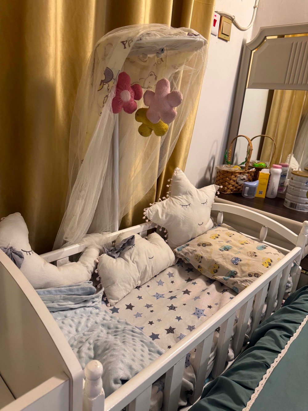 غرفه تركي ٩ قطع مع الدوشگ ب مليون و١٠٠ محموديه