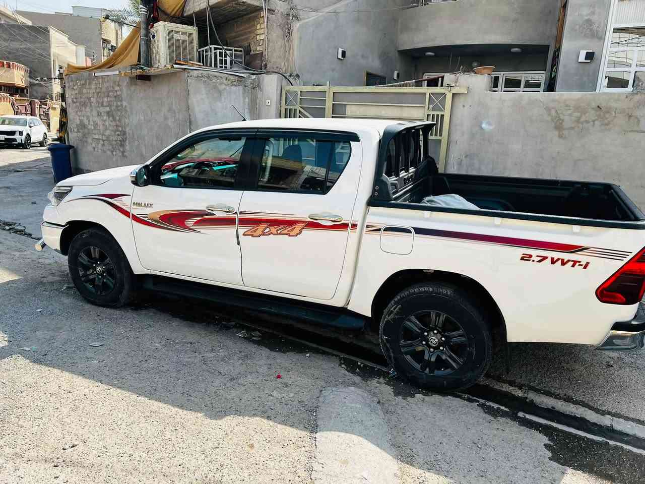 سلام عليكم هايلوكس للبيع موديل 2021  رقم سليمانية سيد نهرو سيارة بسمي سونار داخل المنشور  سيارة نضيفة وحلوة  مكان سيارة بغداد سعــــر 277 وبالعافية علياخذهة 📞***********

