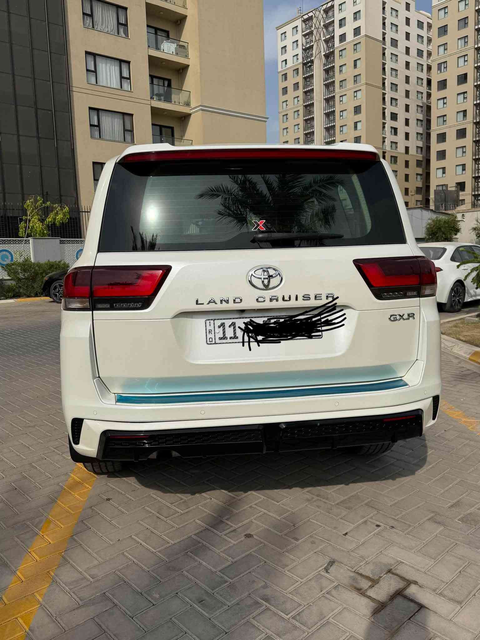 لاندكروز بريم • ٢٠٢٤ • ٢٧ ألف كم