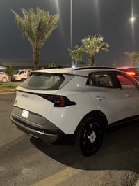 سبورتج موديل 2027للبيع ماشية 120كيلومتر فقط بعدها زيرو كلين اكيد مواصف...