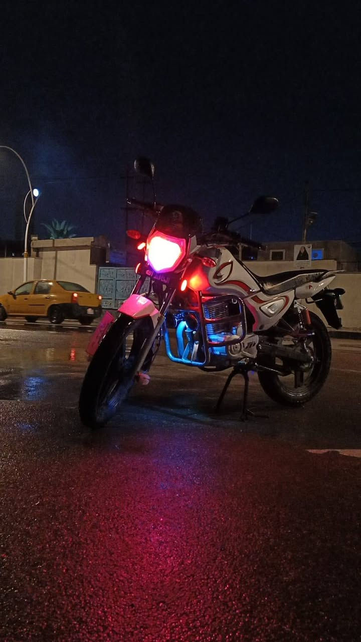 السلام عليكم ورحمه الله وبركاته دراجه ناريه نوع سنكي موديل 24 نازل بل25 مكاني بلد نضافته شوفت عينك ربع مدزله ***********
