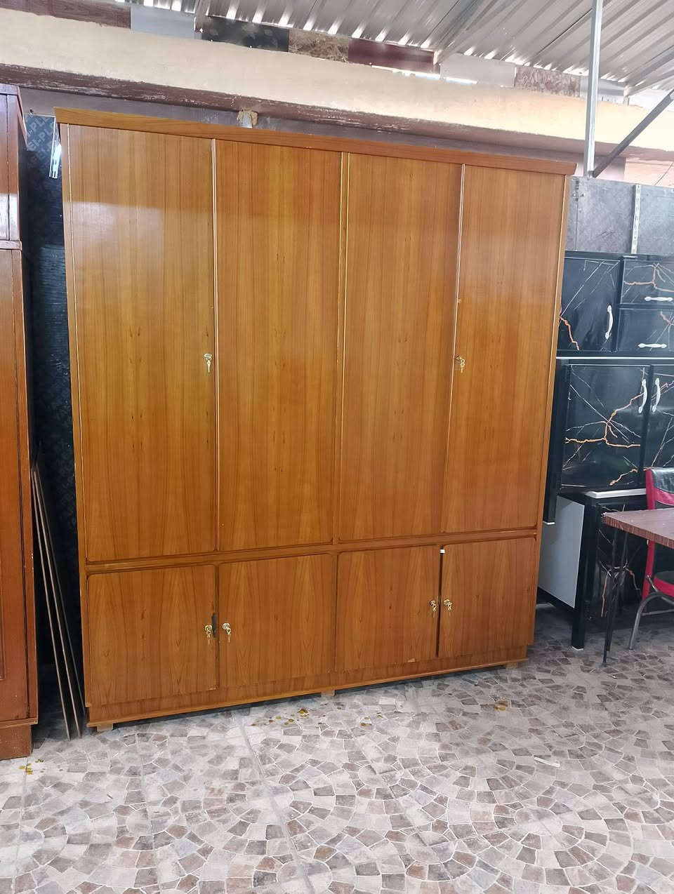 كناتير مستخدم كلش نضيف اخو جديد زورونا معرض السليمانية البيع وشراء الاغراض المنزليه...قادسيه قطعه500.تواصل عل الرقم واتس اب ***********...تجدون مايسركم .ادارة.سعد الامير
