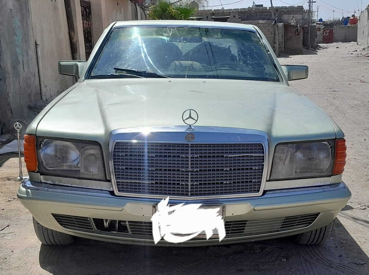 السلام عليكم للبيع او للمراوس مارسدس جامبو رقم واسط مشروع وطني تحويل مباشر سنويه منتهيه كير ومكينه كفاله محوره ٢٥٠٠ حداده جديده تخم تاير كهربائيات كلها شغاله عوزه ترتيب شي بسيط بالداخل فقط السعر ٣٥ وبيها مجال العنوان الزبير ***********
