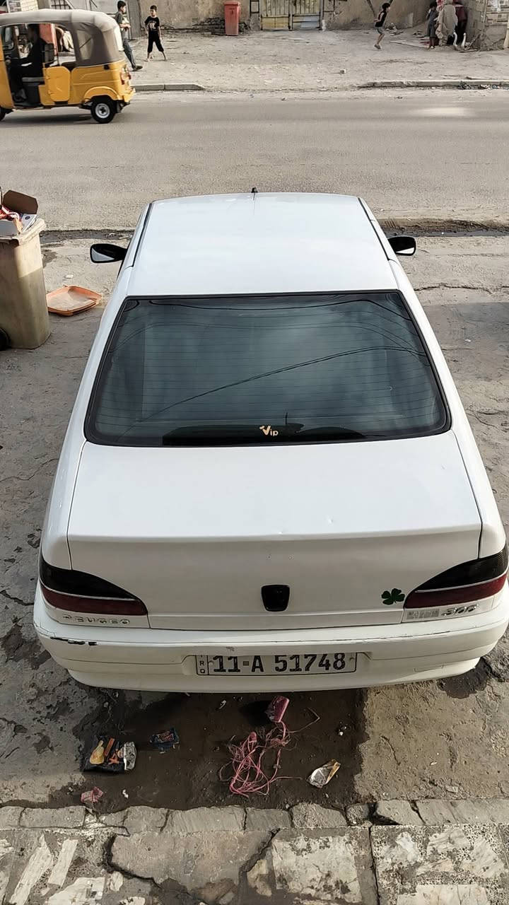 السلام عليكم بيجو فرنسي حره موديل 2001
سياره مجازه من كلشي نقص تبريد منقص غاز 
صدر نص عمر فقط كير مكينه بلادي خير من الله 
السعر 55بيها مجال قليل المكان الامين رقم *********** طخه واضحه كدامك
